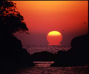 佳作　「宿毛湾だるま夕日」