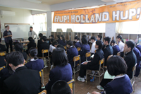 イリスさん片島中学校写真01